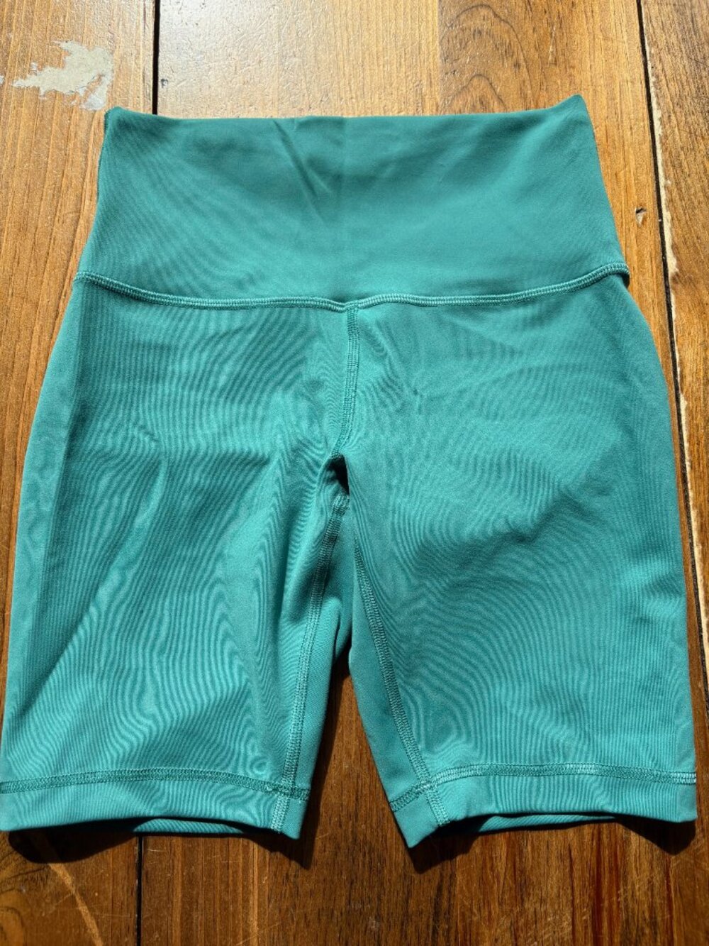 lululemon Wunder Under Teal Bike Shorts - Size 6
